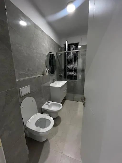 Appartamento Two-Bedroom Appartment Tirana